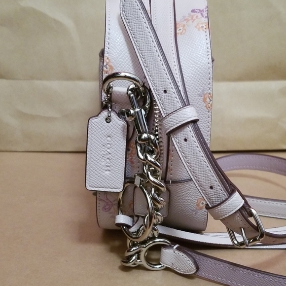 NWT Coach Camera Bag - Picture 8 of 8